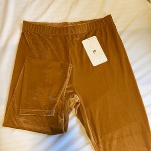 Fabletics Emma Velour Legging- short